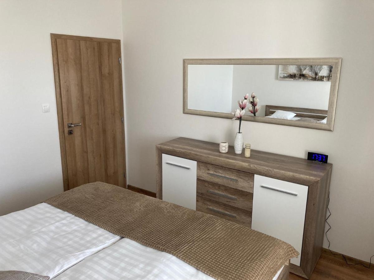 Apartmany Rubin Nesvady Εξωτερικό φωτογραφία