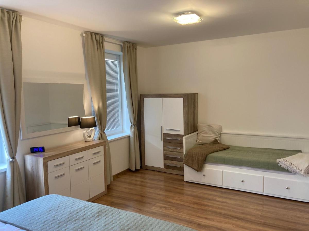 Apartmany Rubin Nesvady Εξωτερικό φωτογραφία