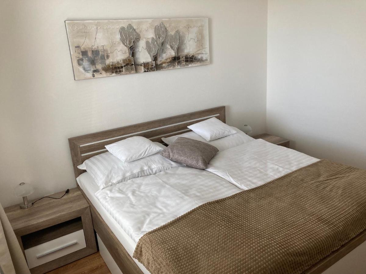 Apartmany Rubin Nesvady Εξωτερικό φωτογραφία