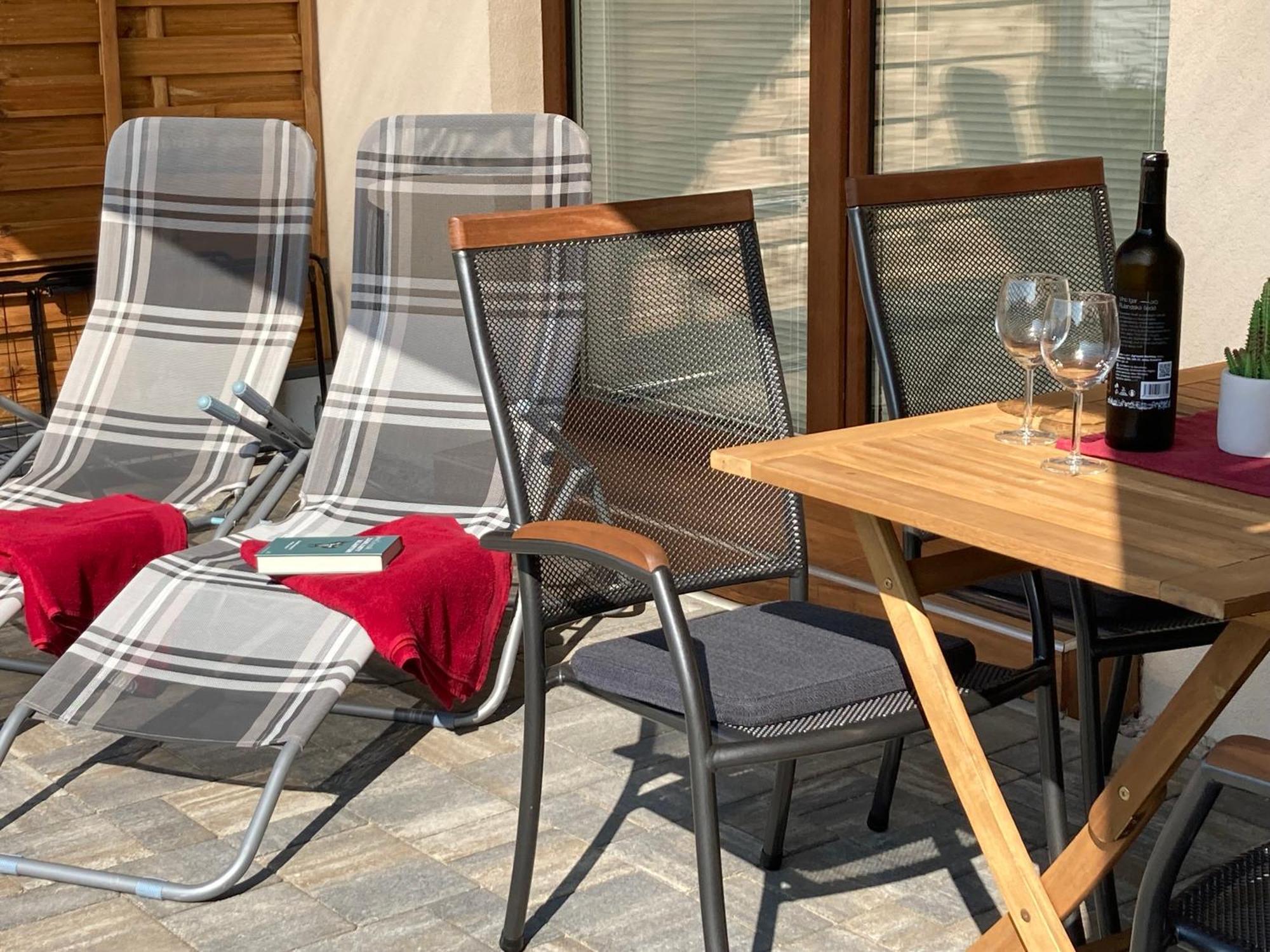Apartmany Rubin Nesvady Εξωτερικό φωτογραφία